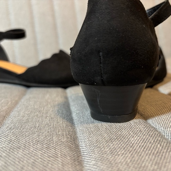 Seychelles Black Flats with Ankle Strap - Picture 8 of 8